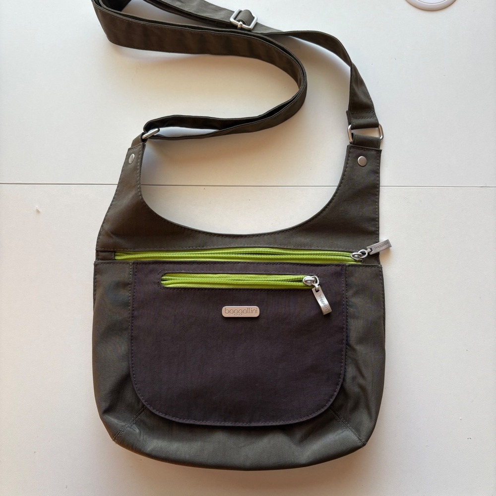 Baggallini Olive Green Nylon Crossbody Bag‎ with Bright Lime Green Accents